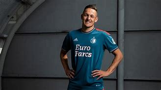 好博体育-费耶诺德内部会议纪要流出——今夜临场应变，NBA季后赛使命明确，心理建设被强调